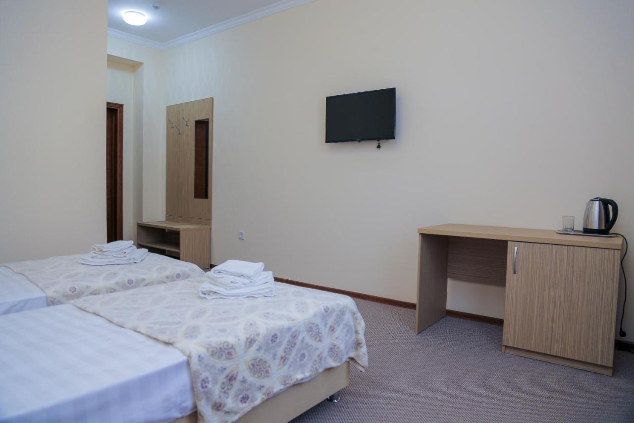 גגרה Hotel Bella מראה חיצוני תמונה