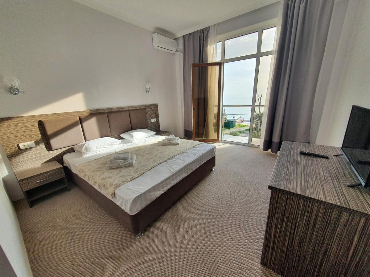 גגרה Hotel Bella מראה חיצוני תמונה